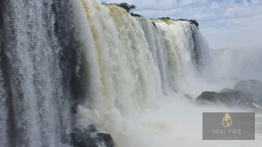 TRANSPORTE PARA AS CATARATAS BRASILEIRA COM GUIA